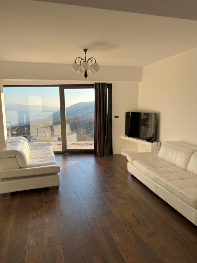Apartment Nave Icici Bagian luar foto